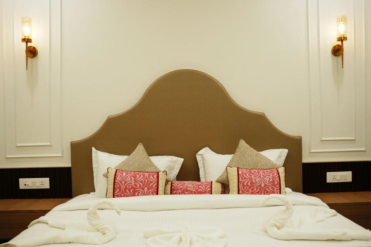 Anaya Retreat Hotel พาราณสี ภายนอก รูปภาพ