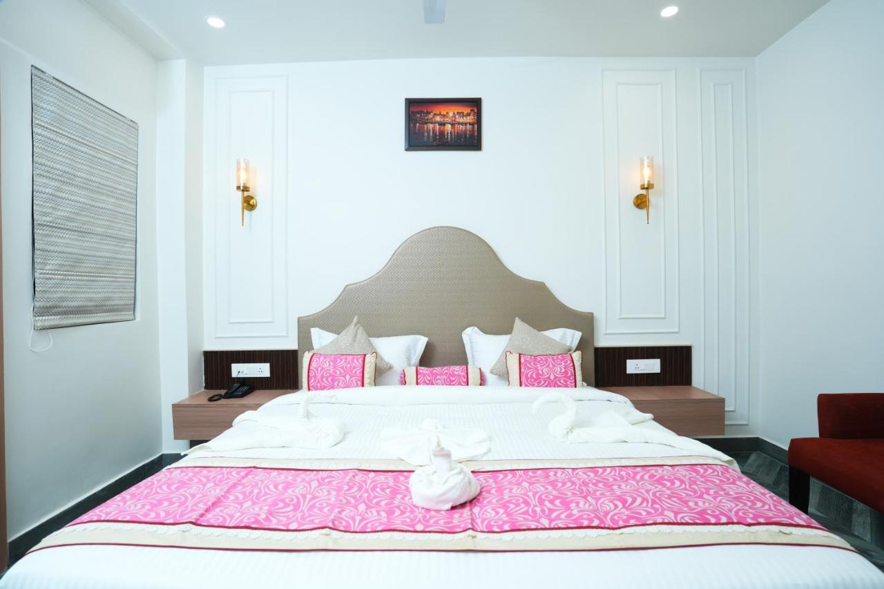 Anaya Retreat Hotel พาราณสี ภายนอก รูปภาพ