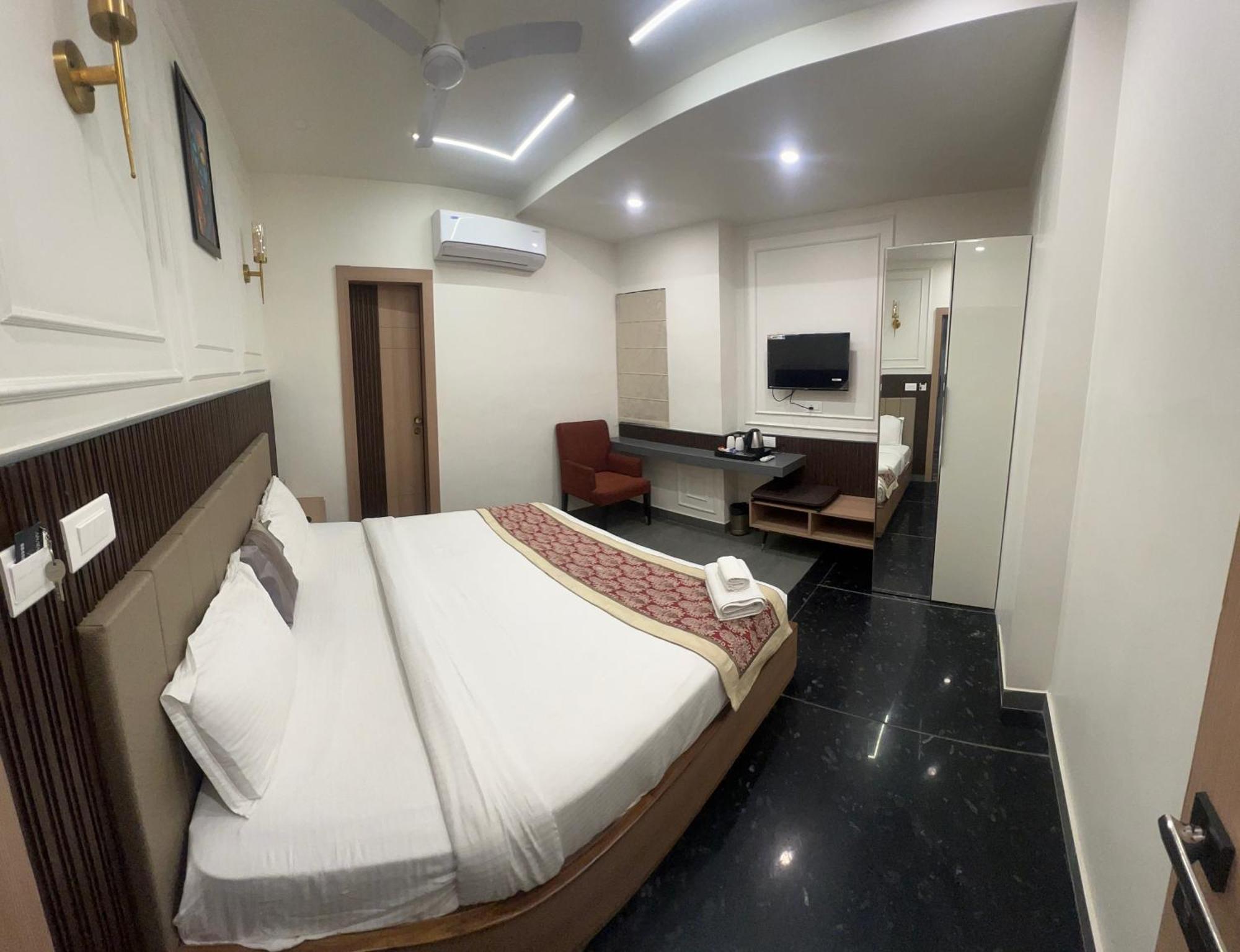 Anaya Retreat Hotel พาราณสี ภายนอก รูปภาพ
